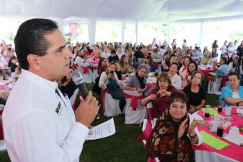 silvano aureoles en zamora