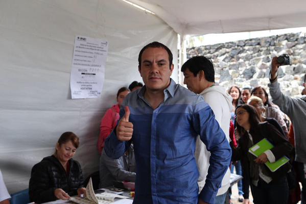 cuauhtemoc blanco votando