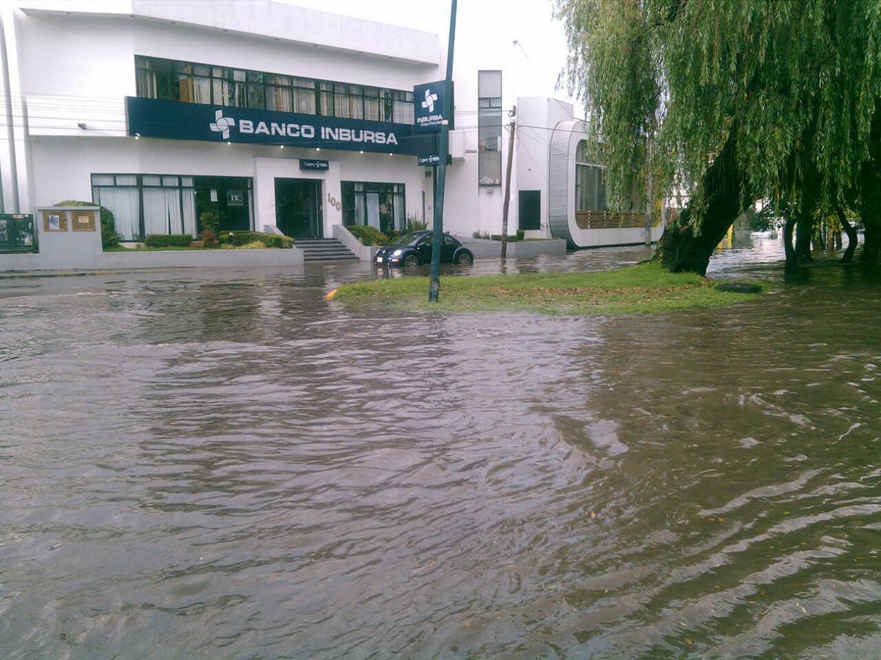 boulevard García de León inundada