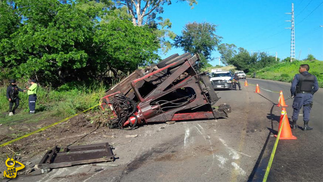accidente-trailer-carretera