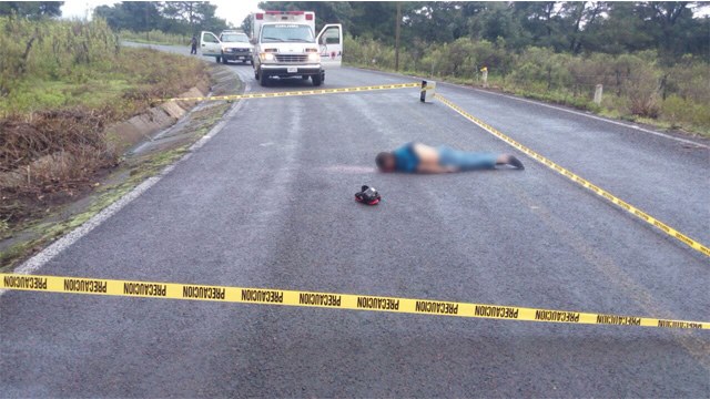 hombre muerto en carretera coeneo