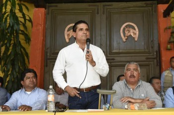 silvano aureoles en maravatío