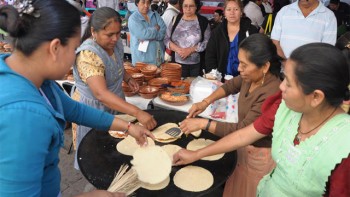 tortillas-a-mano-indigenas