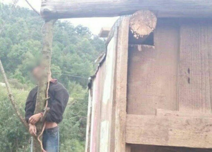 Encuentran A Un Hombre Muerto Colgado De Un Árbol En PátzcuaroEncuentran A Un Hombre Muerto Colgado De Un Árbol En Pátzcuaro