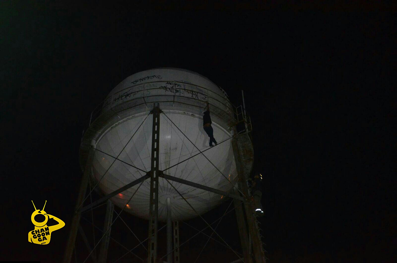 chavo intenta suicidarse Lomas de Morelia
