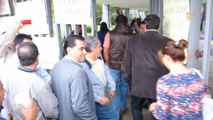 directores entran a dialogar con paristas en cu