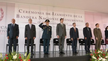 izamiento-bandera-primer-evento-como-alcalde-de-Alfonso-Martinez