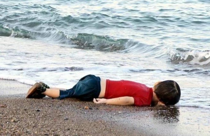 niño ahogado migrante europa