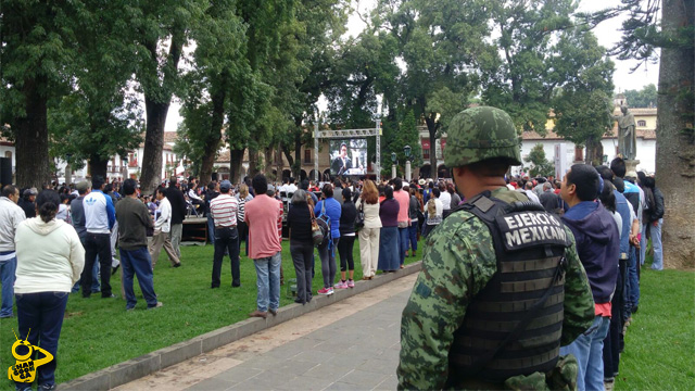 toma-protesta-Ejercito-Victor-Baez-Patzcuaro-plaza