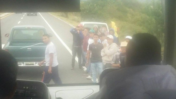 tiripetio normalistas boteo 2