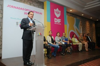 Jornadas optometricas-Silvano Aureoles