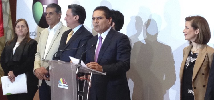 Silvano-Aureoles-Conejo-Michoacan