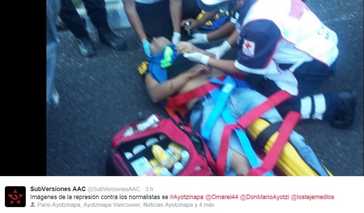 ayotzinapos vs federales 4