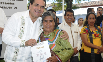 silvano-aureoles-conejo-pueblos-indigenas