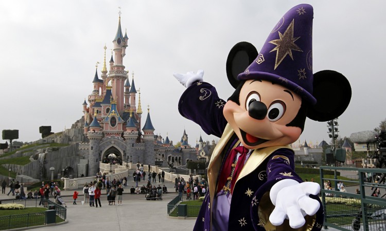 #Paris Policía Detiene A Hombre Armado En Disneylandia