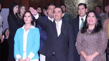 César-Enrique-Palafox-Quintero-toma-de-protesta-como-Auditor-Especial