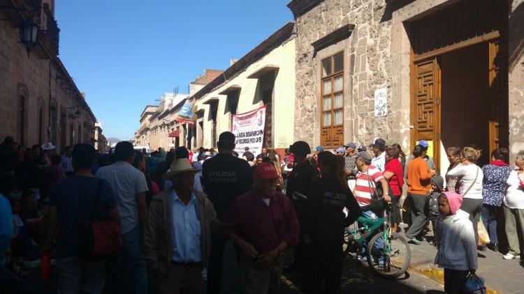 Protesta Antorcha Campesina En Ayuntamiento De Morelia
