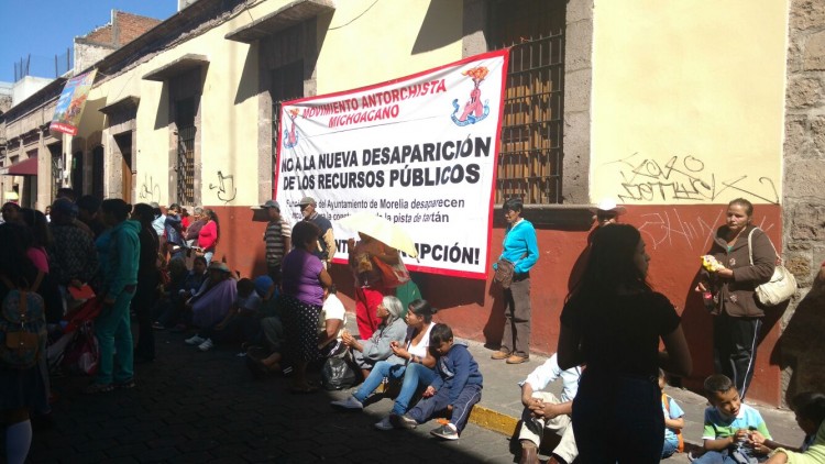 Protesta Antorcha Campesina En Ayuntamiento De Morelia