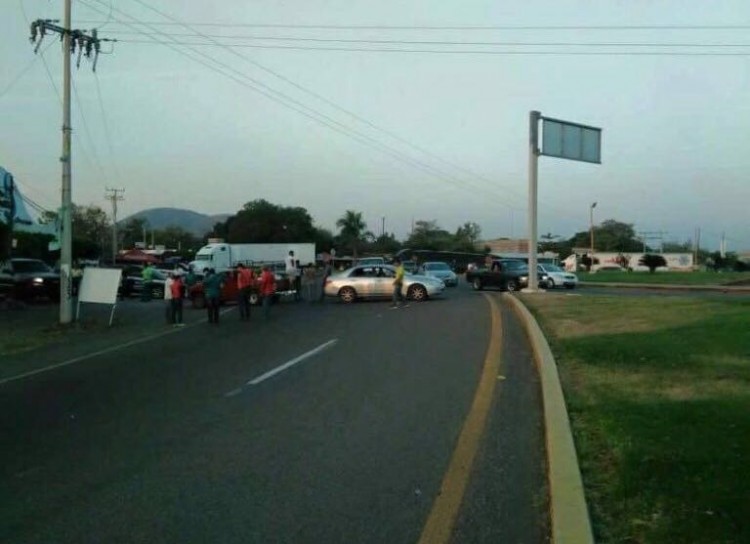 bloqueo 4 caminos