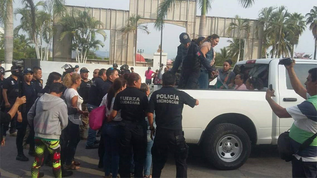 mujeres-detenidas-Mugica-Michoacan