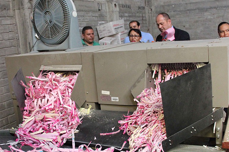 Inicia-IEM-destrucción-de-material-electoral-2