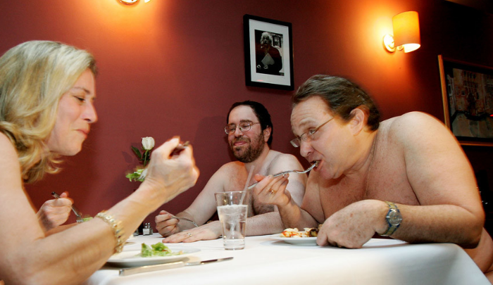 The Bunyadi-restaurante naked