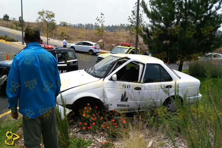 accidente-taxi-Altozano-Morelia-2