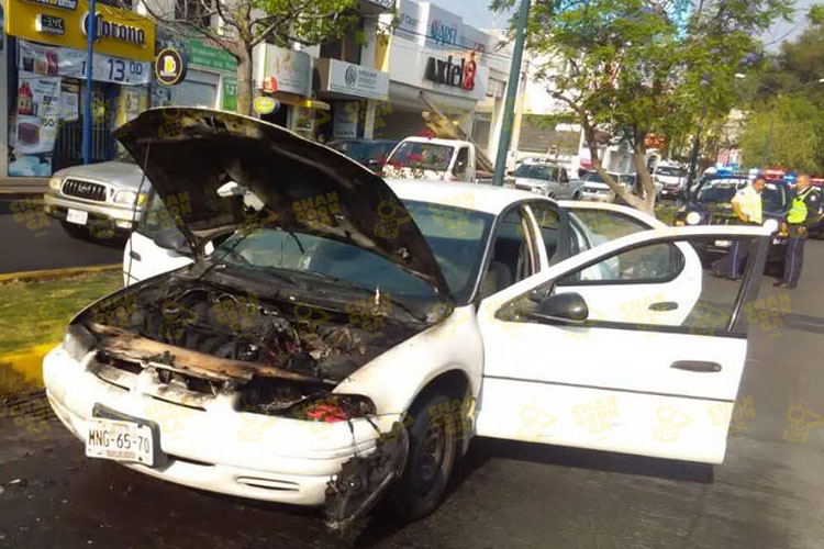 carro incendiado