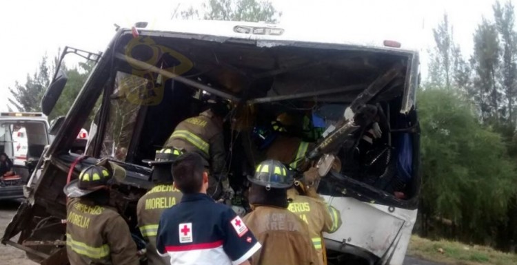 charo choque autobus buena