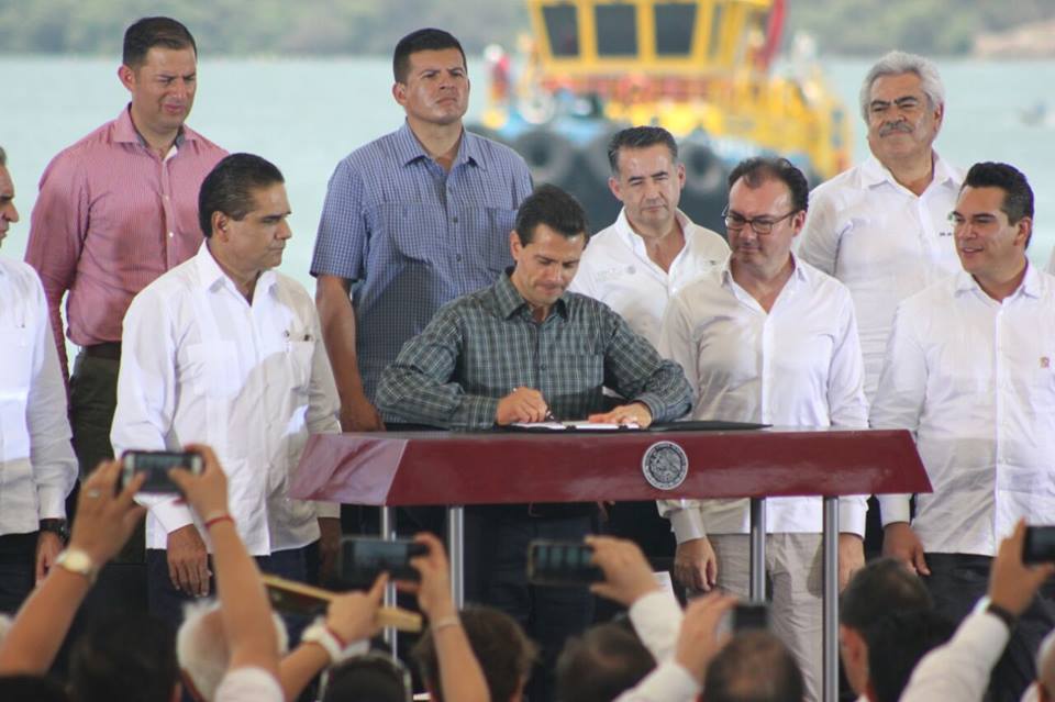 peña nieto zee lazaro cardenas