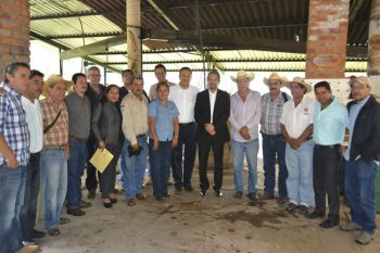 productores-mezcal-Medardo-Serna-y-Wilfrido-Lazaro