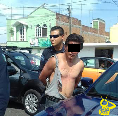 ratero-roba-a-chava-con-muletas