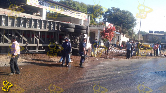 vuelca-camion-con-cervezas-3