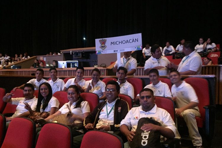 Alumnos-Del-CECyTEM-Participan-En-Concurso-Nacional-De-Creatividad-E-Innovación-Tecnológica-2016-2