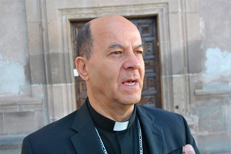 Arzobispo-que-casó-a-EPN-con-Angélica-Rivera-reprueba-iniciativa-de-bodas-gay