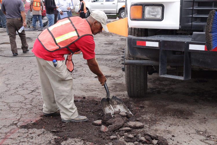 Avanzan-acciones-de-bacheo-en-calles-de-Morelia-2