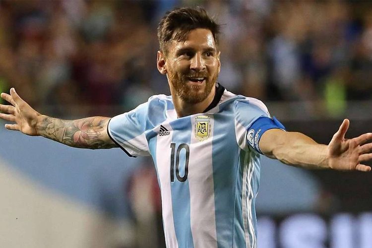 Cristian-Castro-Dice-Que-La-Barba-de-Messi-Se-Le-Ve-Como-El-Cul#$%,-y-Le-Da-Mala-Suerte-3