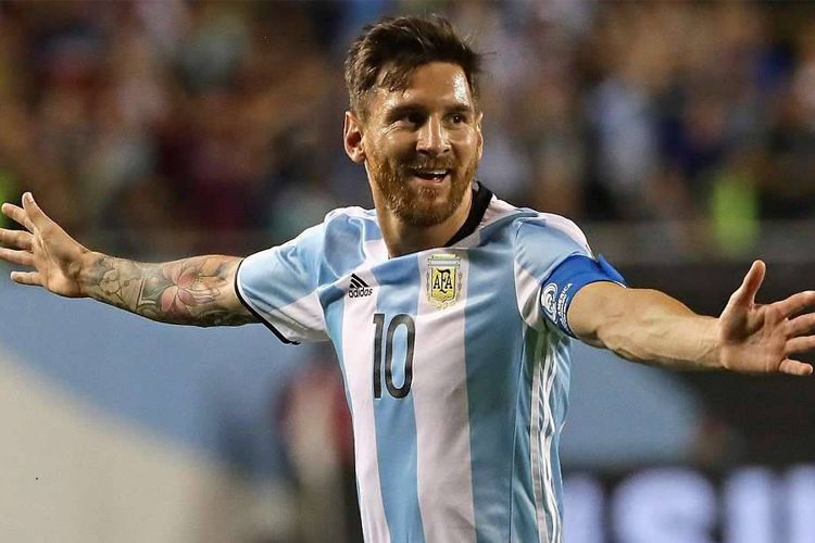Cristian-Castro-Dice-Que-La-Barba-de-Messi-Se-Le-Ve-Como-El-Cul#$%,-y-Le-Da-Mala-Suerte-3