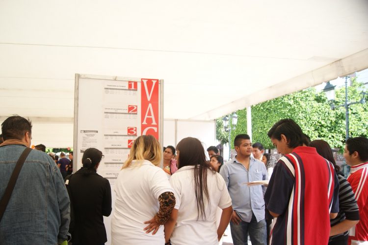 Realiza Sedeco primera Feria de Empleo en Sahuayo-3