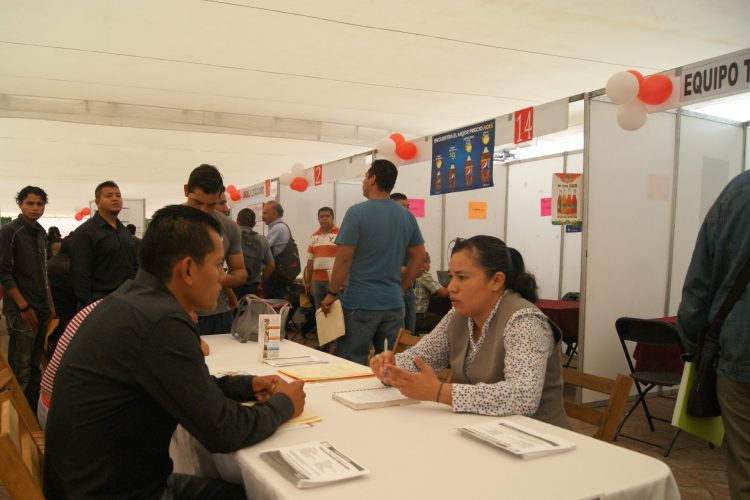 Realiza Sedeco primera Feria de Empleo en Sahuayo
