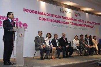 Silvano-aureoles-Programas-De-Becas