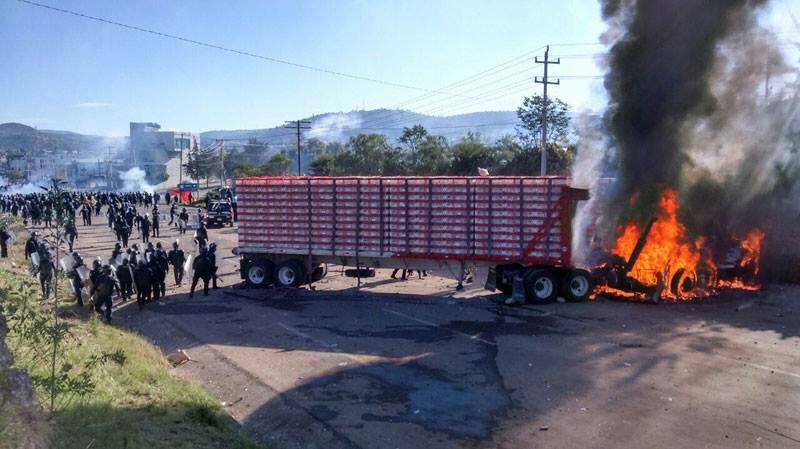camión quemado pollos oaxaca
