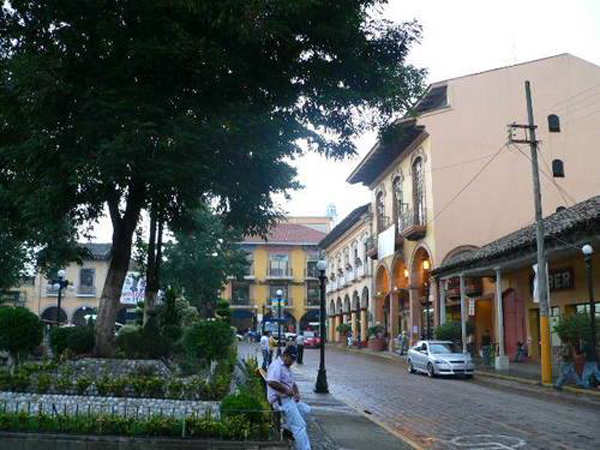 huachinango-le-queman-pies-a-niña