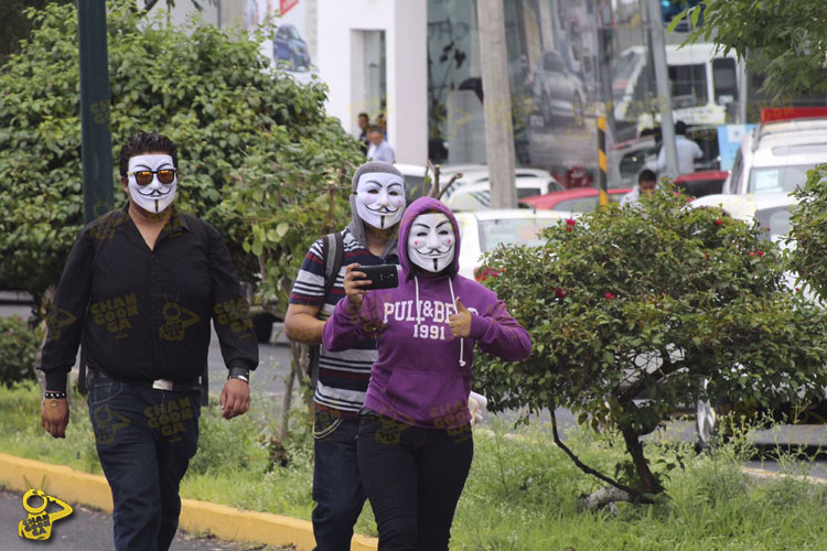 presuntos-integrantes-Anonymus-Michoacan-marcha-CNTE-Morelia