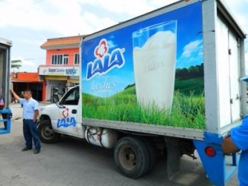 CHILCHOTA Comuneros despojan a chofer de Lala de una camioneta, luego la entregan