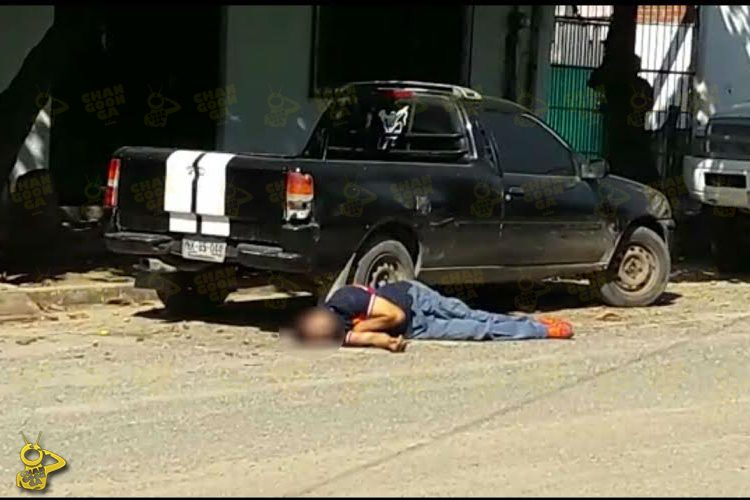 Combiero-de-la-ruta-“Las-Truchas”-es-privado-de-la-existencia-a-tiros,-en-LC