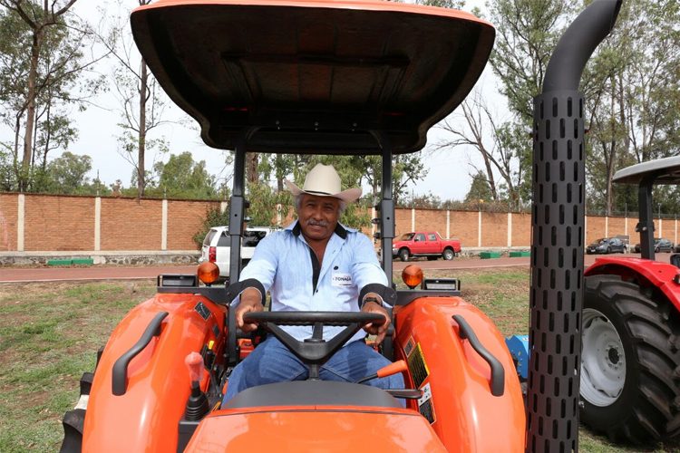 En-Michoacán-Se-Trabaja-Para-Dar-Paso-A-La-Transformación-Del-Campo-Silvano-Aureoles-2