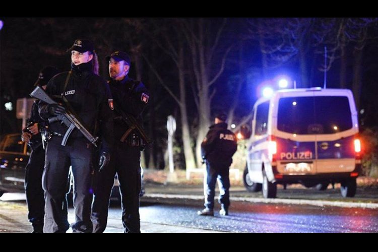 Refugiado-Ataca-Con-Hacha-A-Pasajeros-En-Alemania