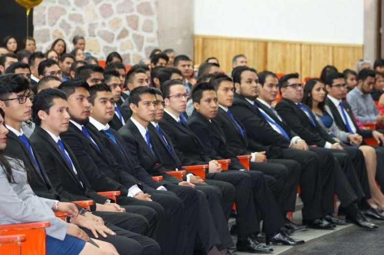 egresados umsnh