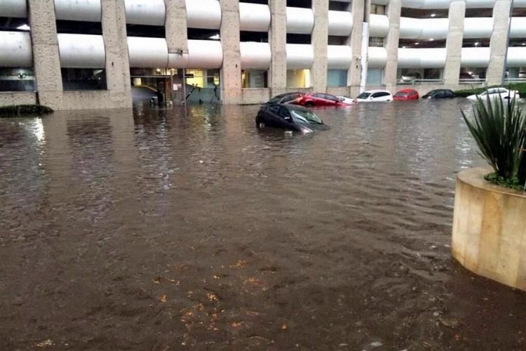 inundación interlomas